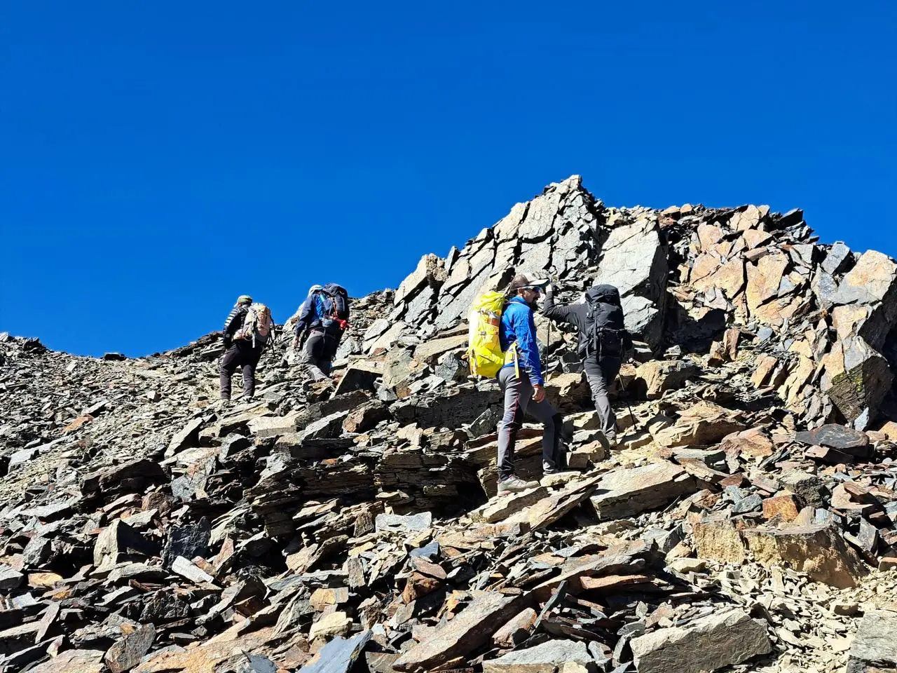 Expediciones Pico Austria, Pico Tarija, Pequeño Alpamayo, Huanapotosi, Illimani, Sajama - 6