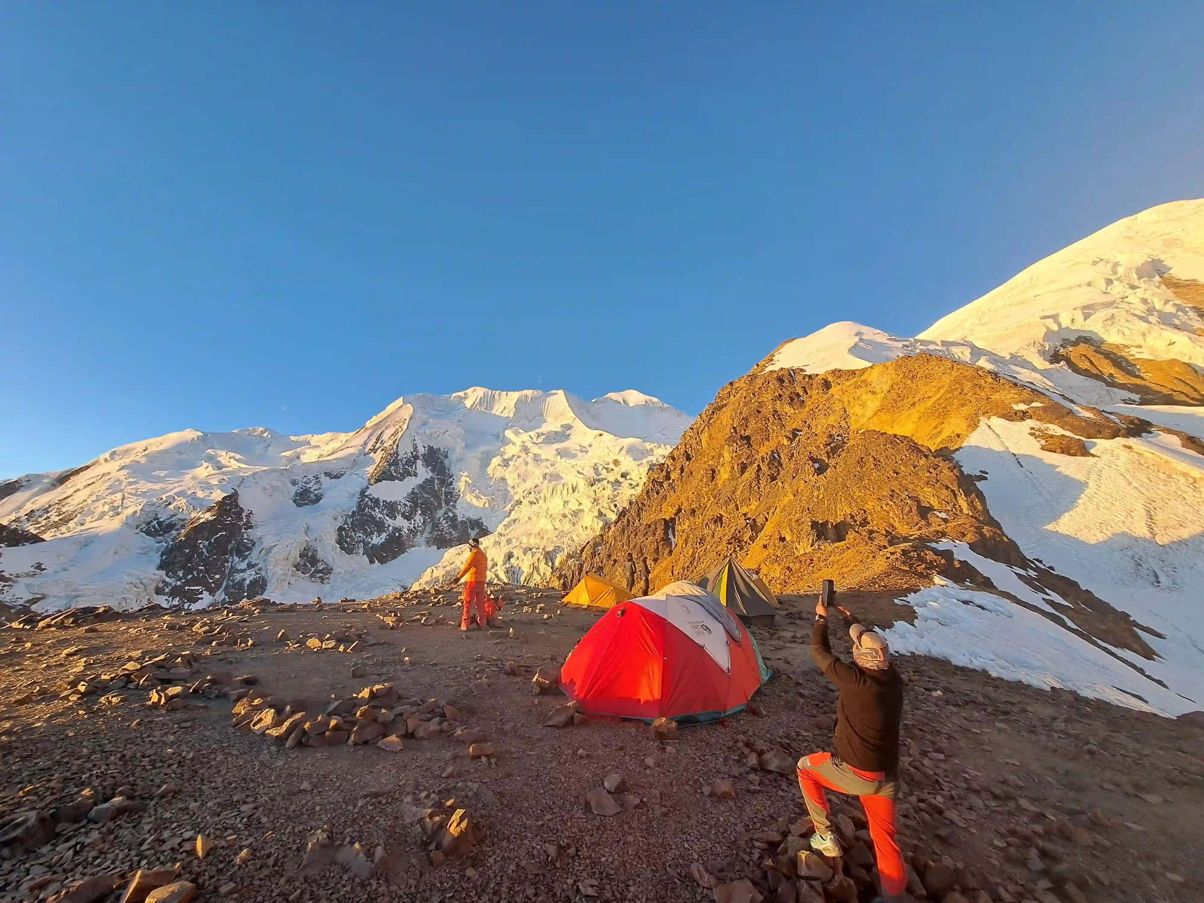 Illampu Mountain 6,360 masl - Cordillera Real - 5