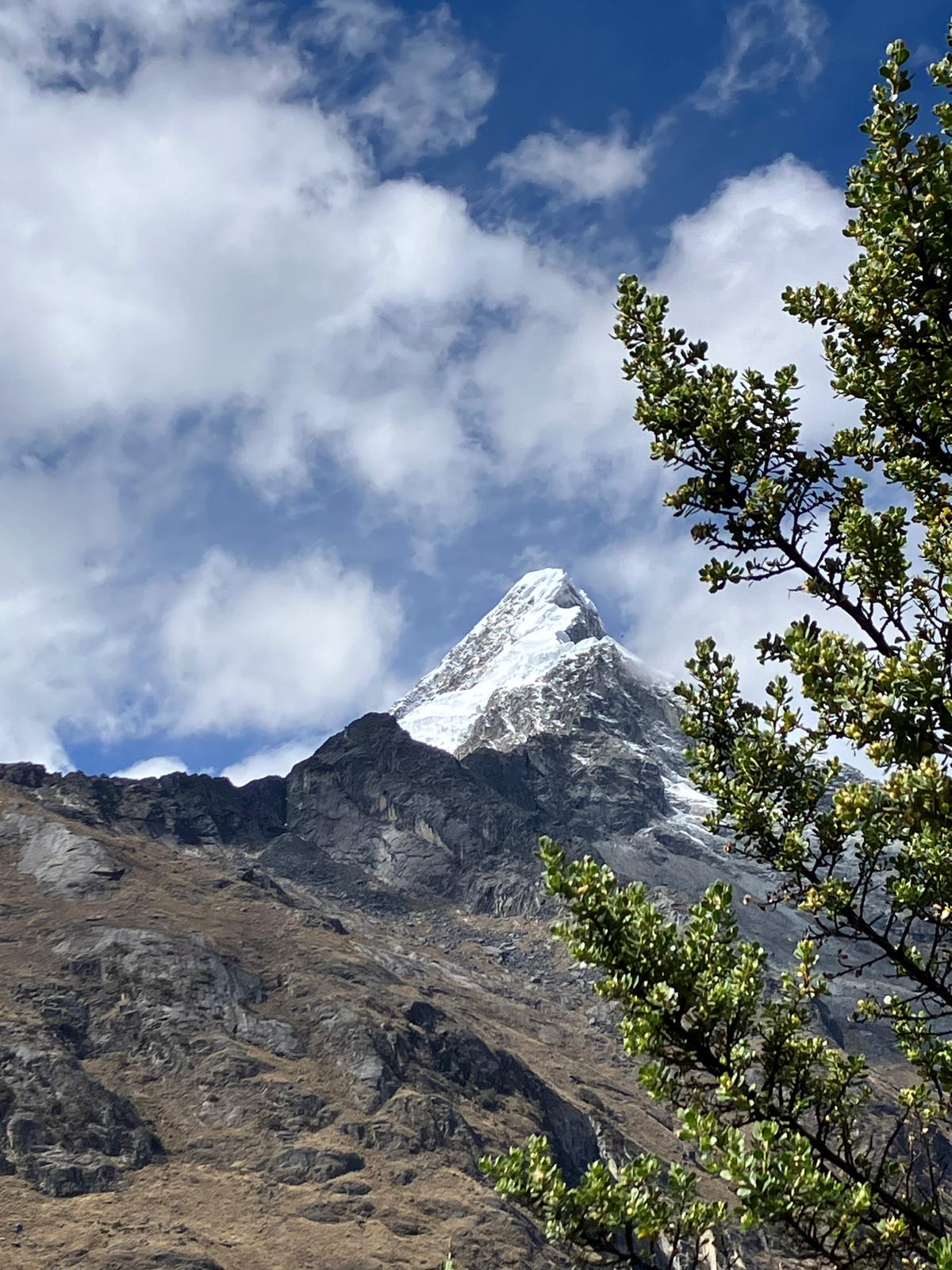 Montaña (Paramount Pictures) Artezonraju 6025 Msnm  - 2