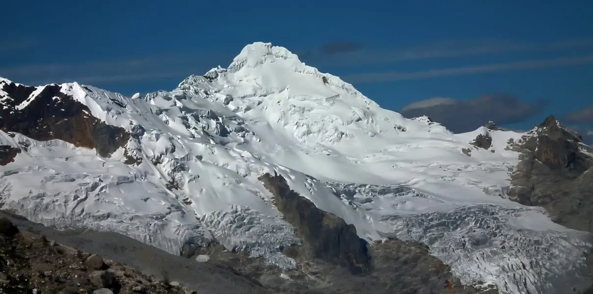 Montañas mas accesibles en los Andes de peru – cordillera blanca - america del sur - 9