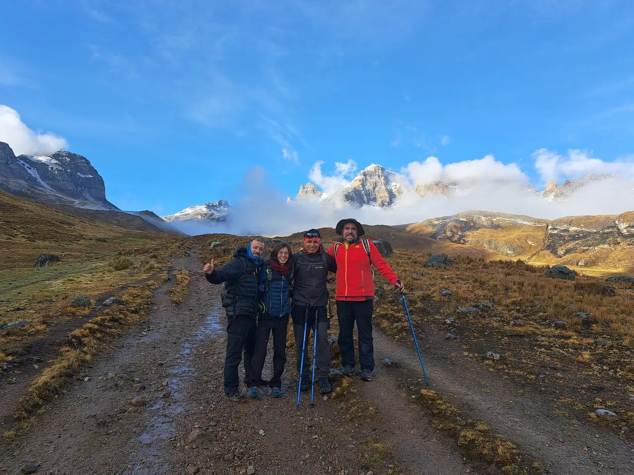 Trekking Huayhuash y Tours en Iquitos - 4