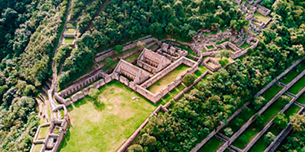 Trekking a Choquequirao