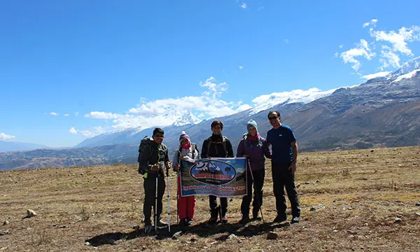 Caminata y ascensión en cordillera blanca - chacas- honda - nevado vicos - copa - 2